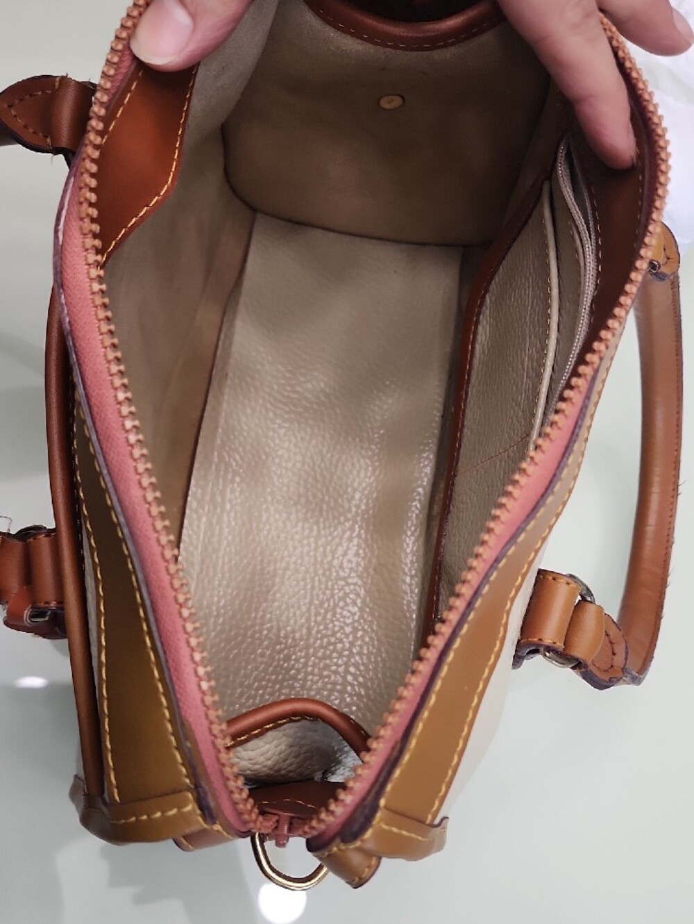 Dooney & Bourke Beige and Brown Pebbled Leather Satchel Mossing Shoulder Strip - Picture 8 of 15